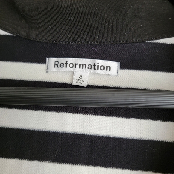 Reformation Lovella Top in Domino Stripe size S NWT - Picture 6 of 10
